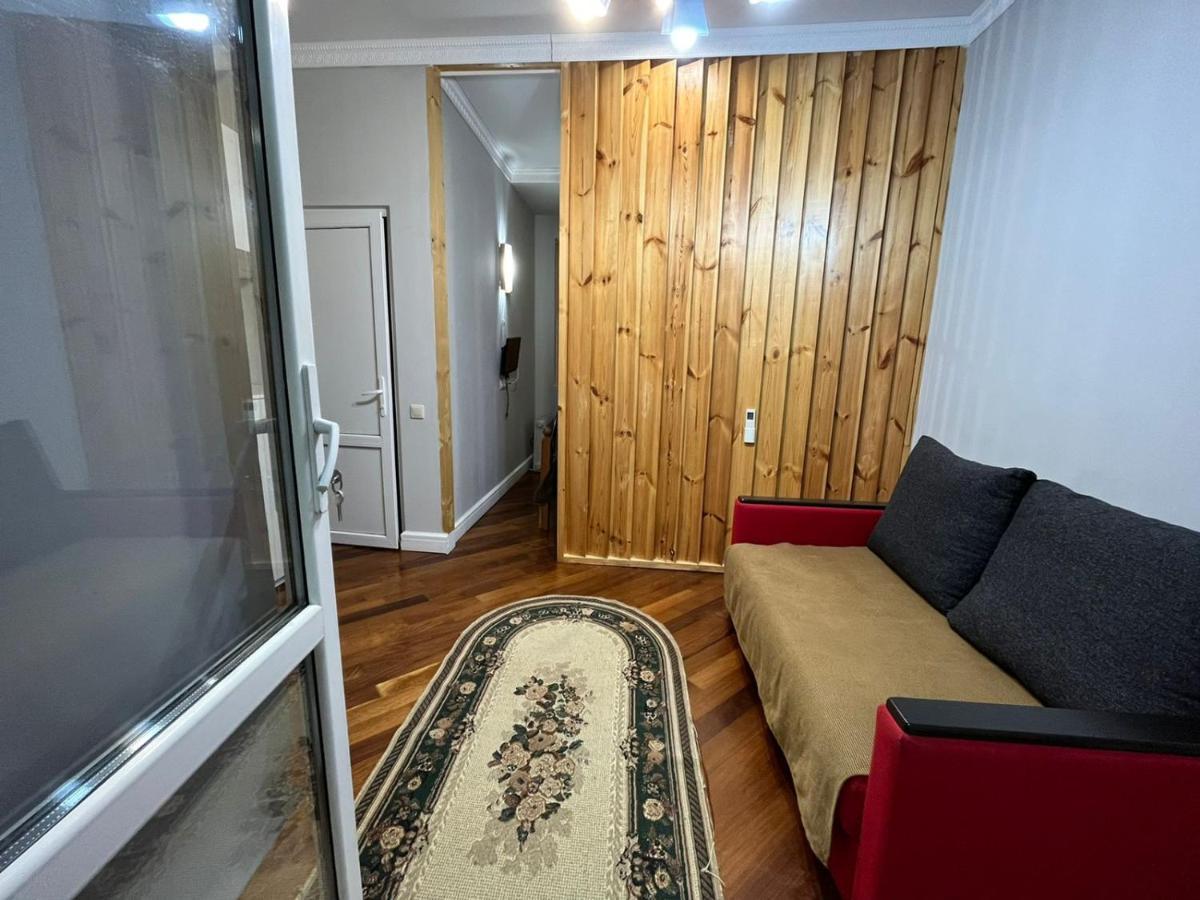 Guest House Esma Soukhoumi Extérieur photo