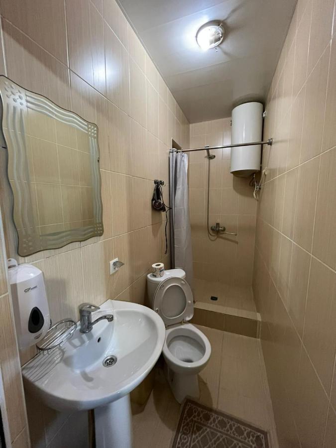 Guest House Esma Soukhoumi Extérieur photo