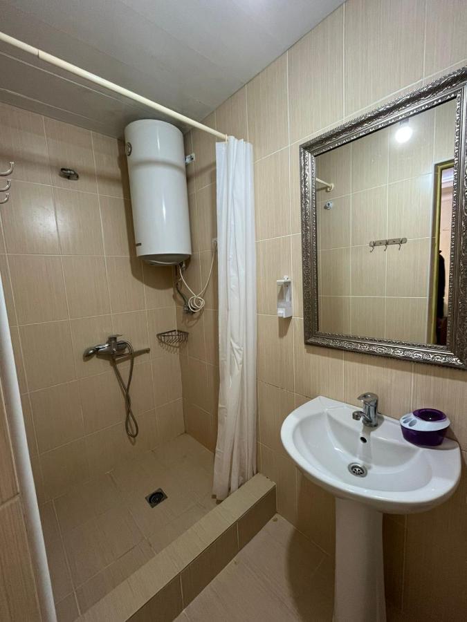 Guest House Esma Soukhoumi Extérieur photo