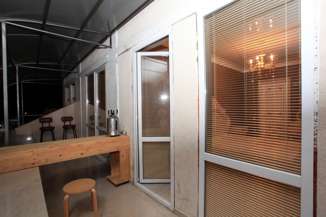 Guest House Esma Soukhoumi Extérieur photo