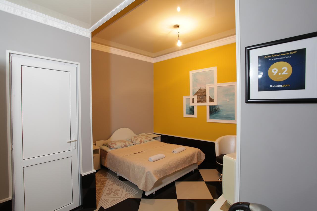 Guest House Esma Soukhoumi Extérieur photo