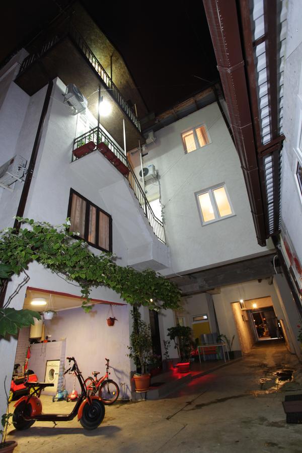 Guest House Esma Soukhoumi Extérieur photo